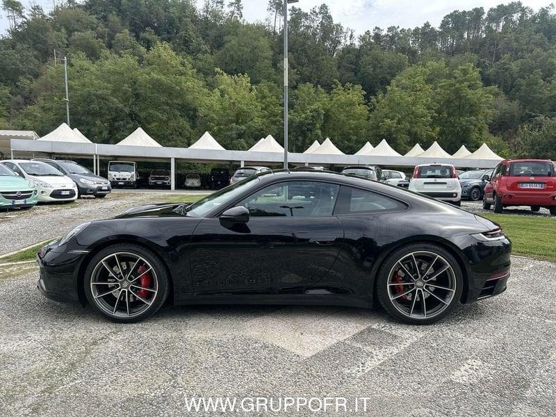 Porsche 911 (992) Carrera 4S