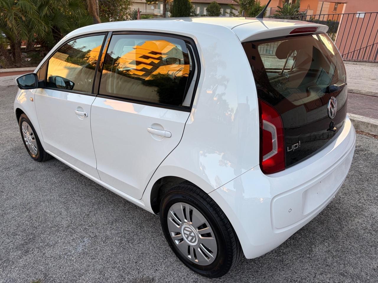 Volkswagen up! 1.0 75 CV 5p. move Ideale per neopa