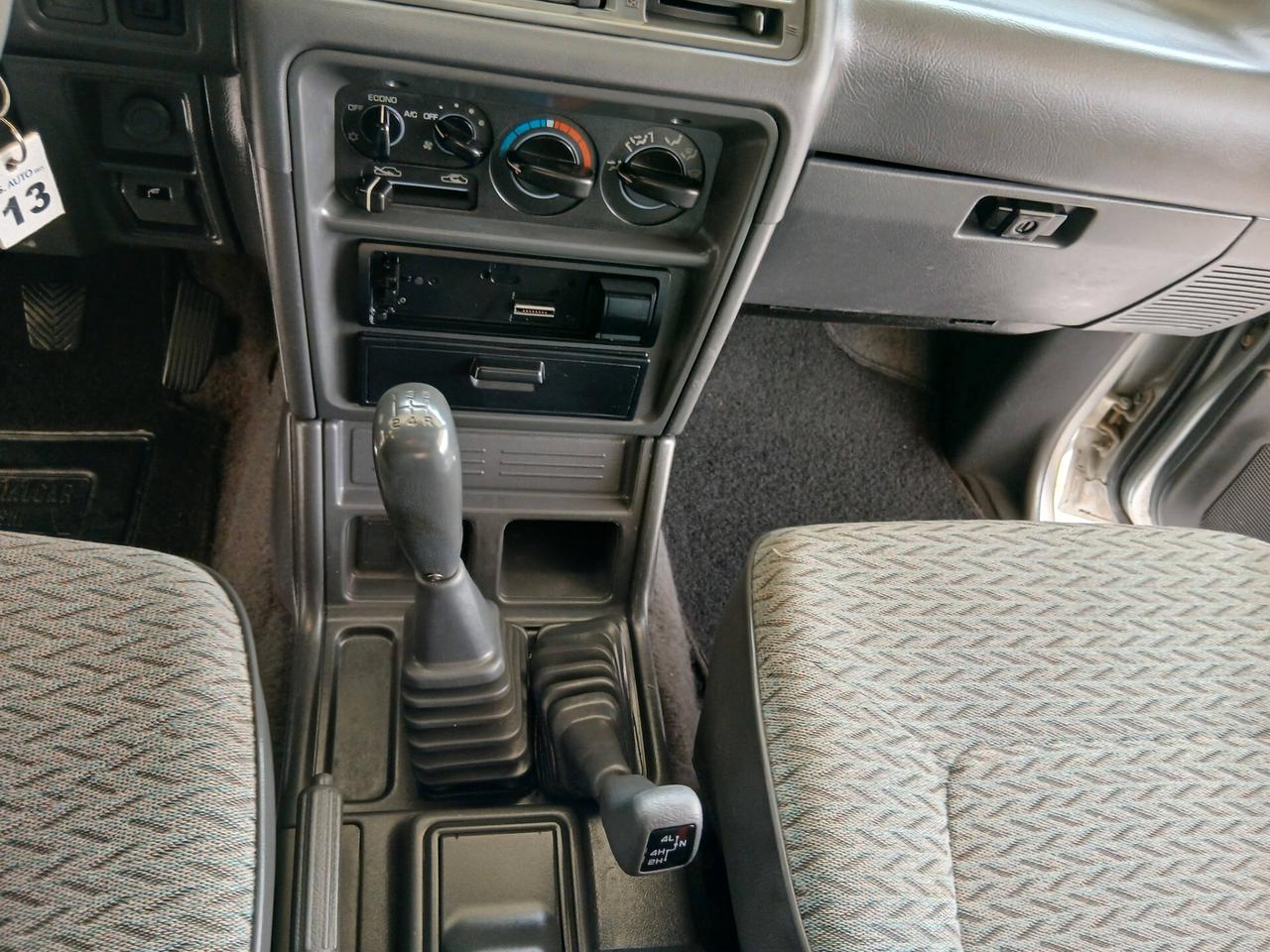 Mitsubishi Pajero 2.5 TDI 3p gancio traino 98