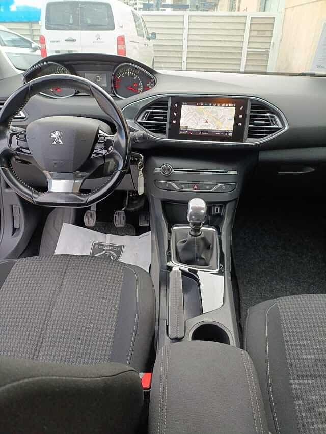 Peugeot 308 BlueHDi 130 S&S SW Allure