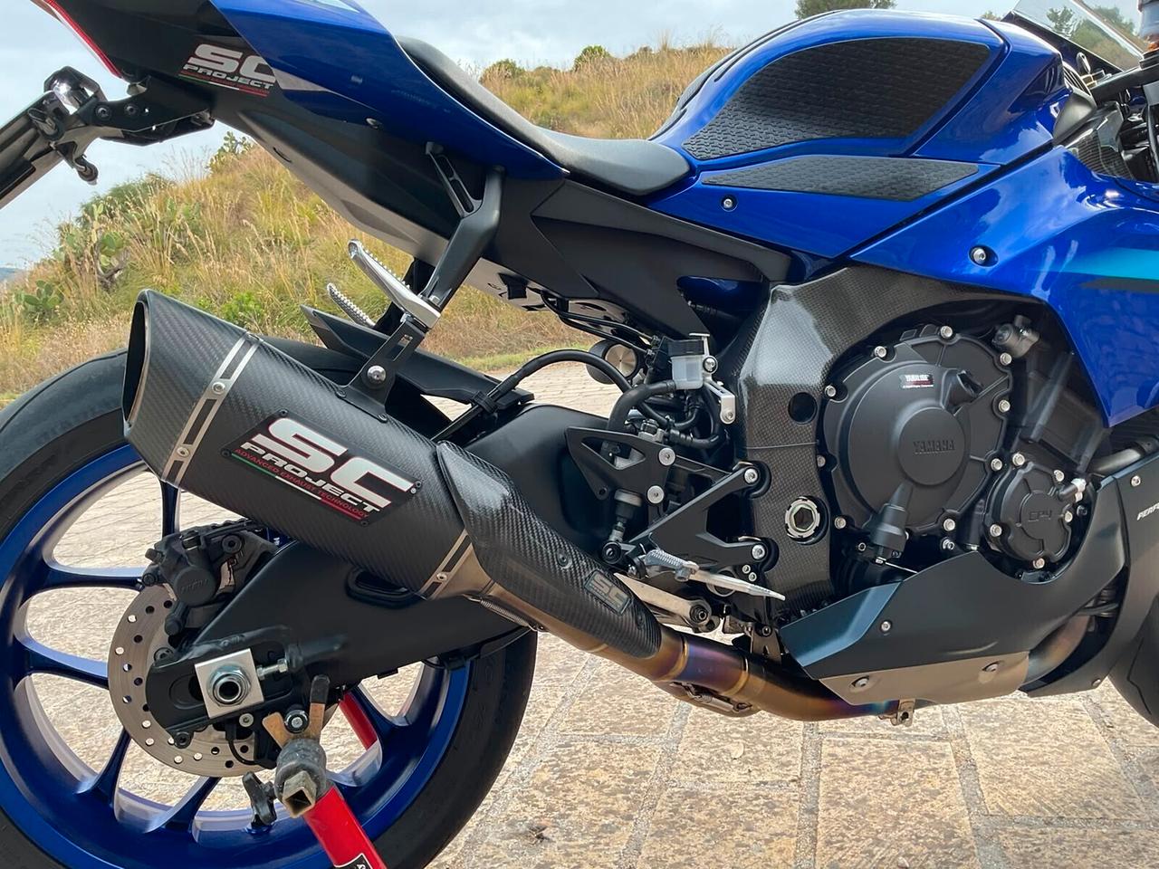 Yamaha YZF R1 60 TH ANNIVERSARY ANNO 2024 KM 5900