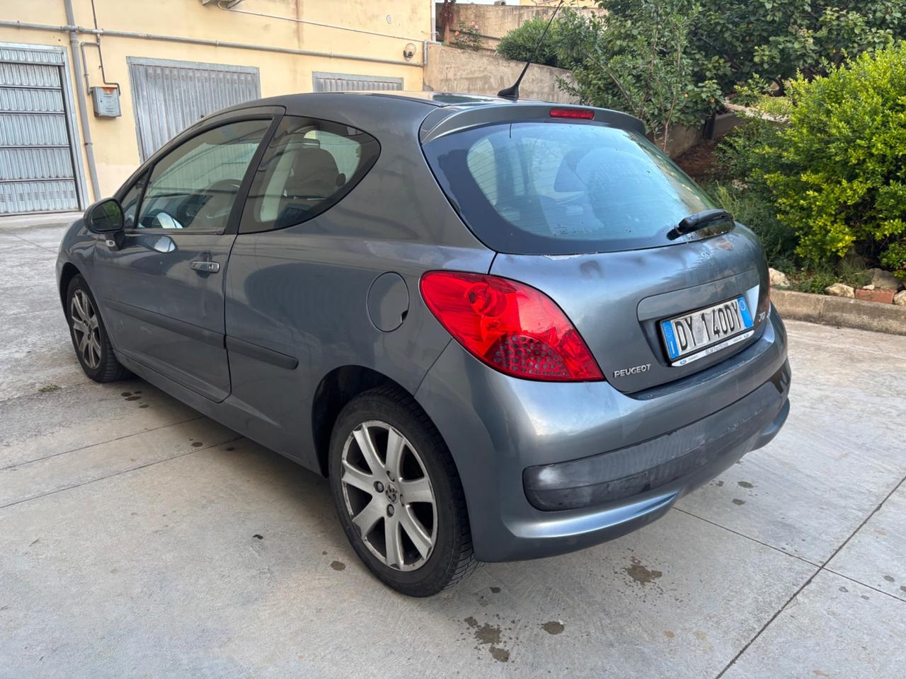 Peugeot 207 1.4 HDi 70CV 3p. Access
