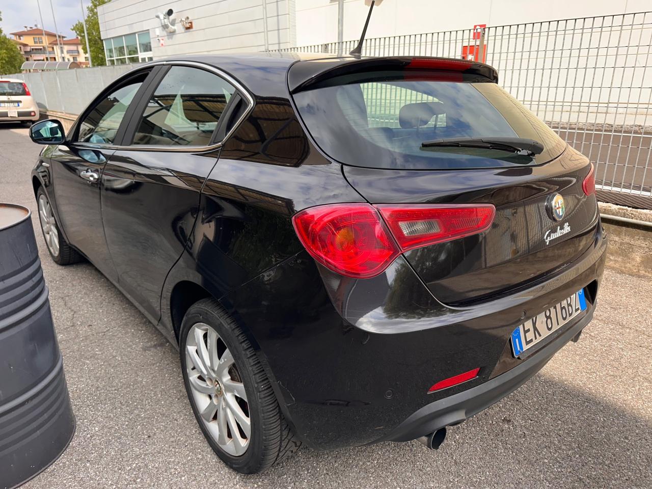 Alfa Romeo Giulietta 2.0 JTDm-2 140 CV Distinctive