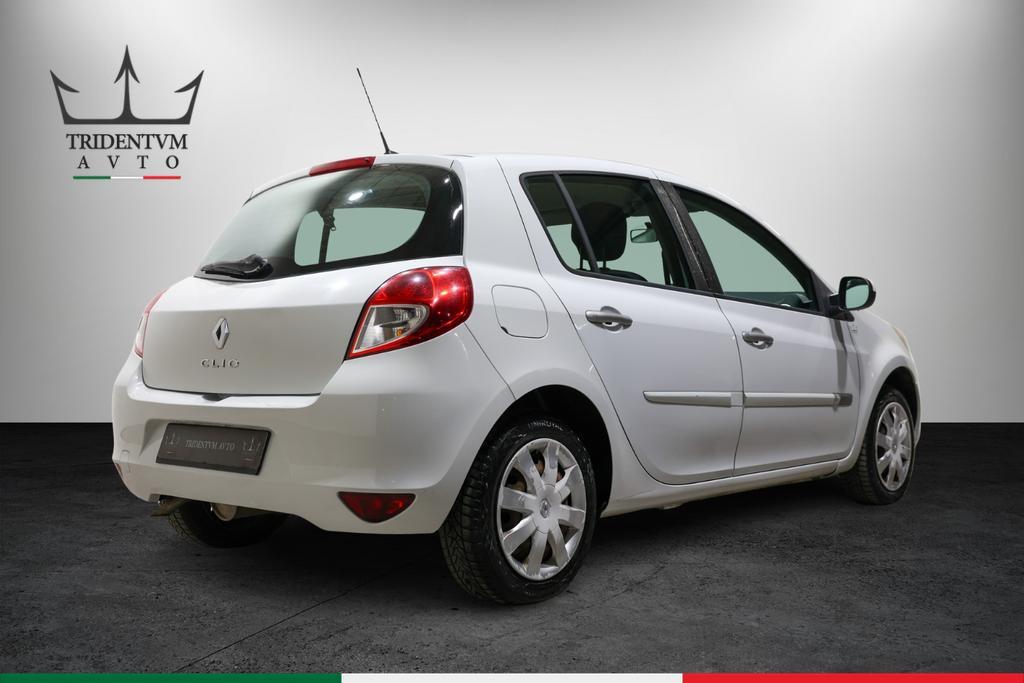 Renault Clio 1.2 16v Dynamique 5p