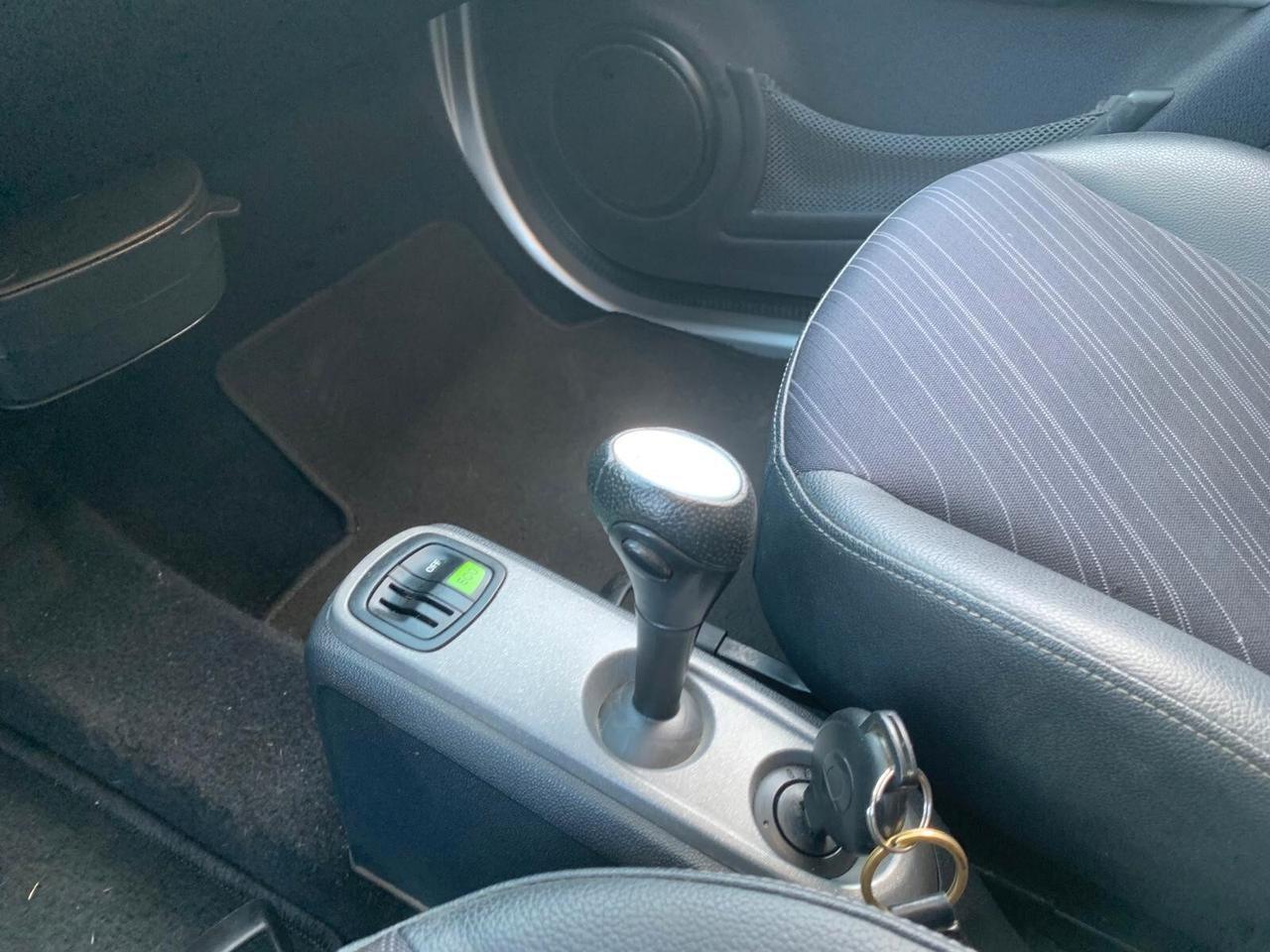 Smart ForTwo 1000 52 kW MHD coupé passion