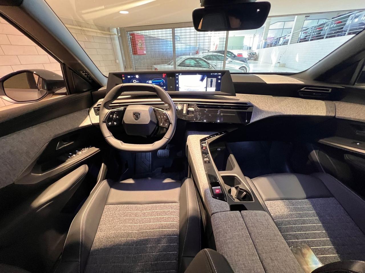 Peugeot 5008 Hybrid 145 e-DCS6 Allure