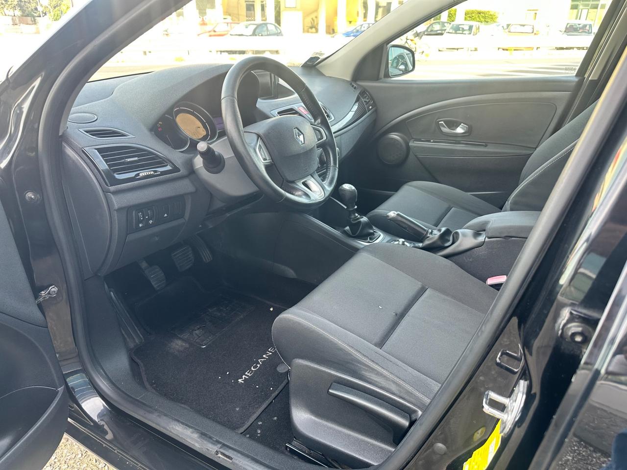 Renault Megane 1.5 dCi 110CV SporTour GT Line (81 kw)