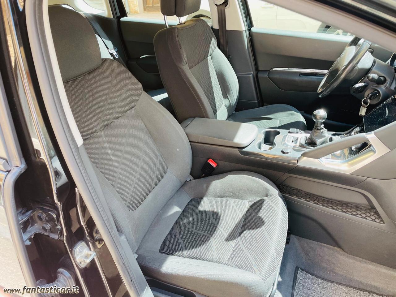 Peugeot 3008 1.6 HDi 115CV Access
