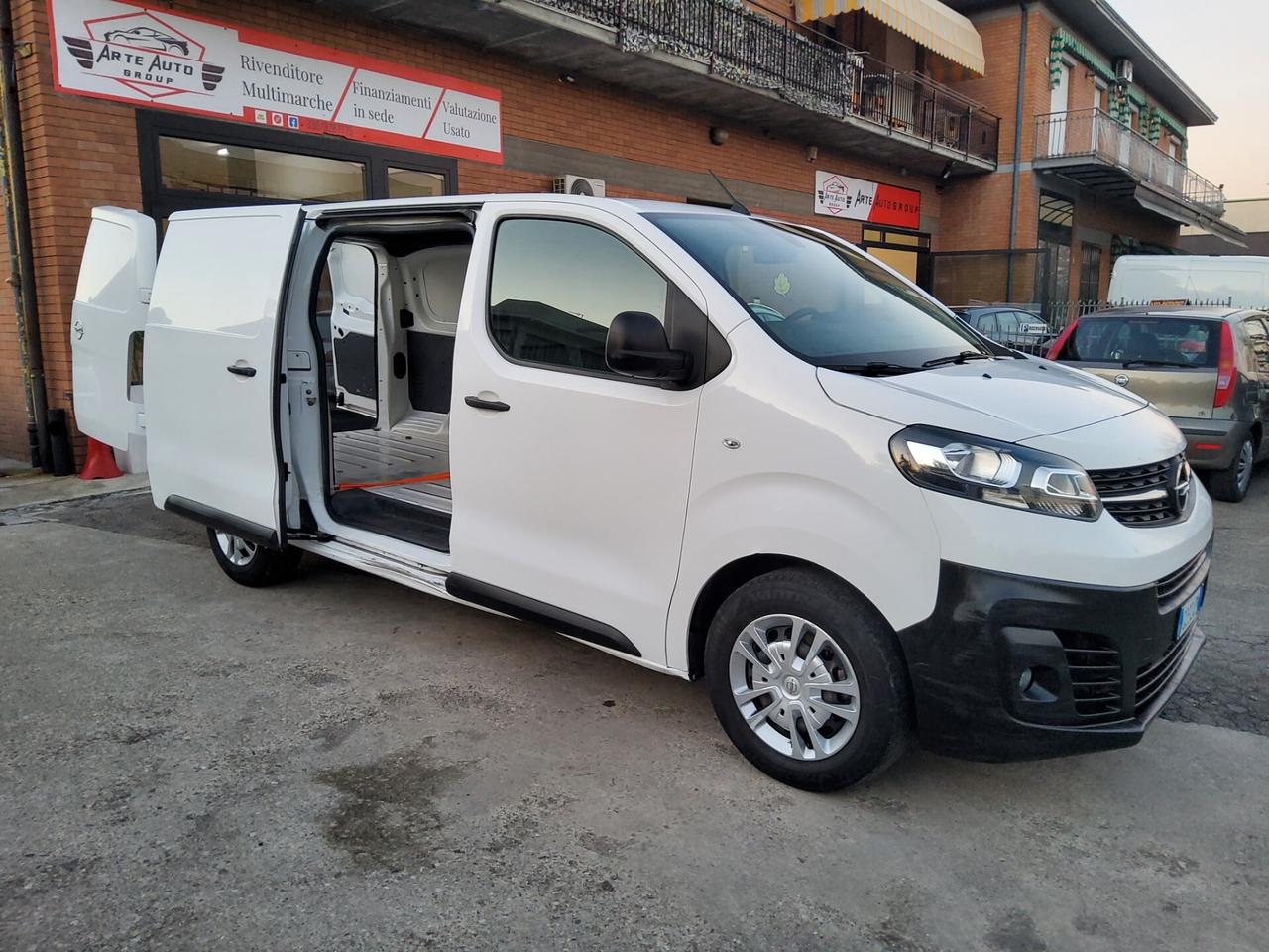 Opel Vivaro 2.0 Diesel 120CV Enjoi L3H1 E6