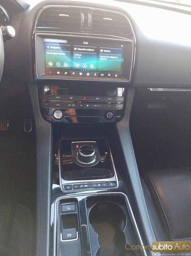 JAGUAR F-Pace 2.0 D 180 CV aut. Prestige