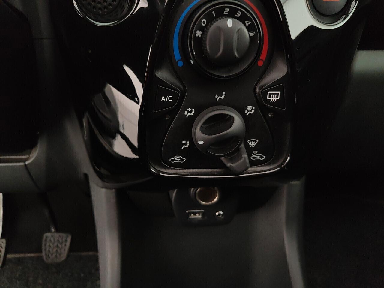 Citroen C1 Airscape VTi 72 S&S 5 porte Shine