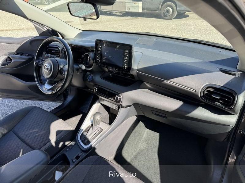 Toyota Yaris Hybrid Trend MY22