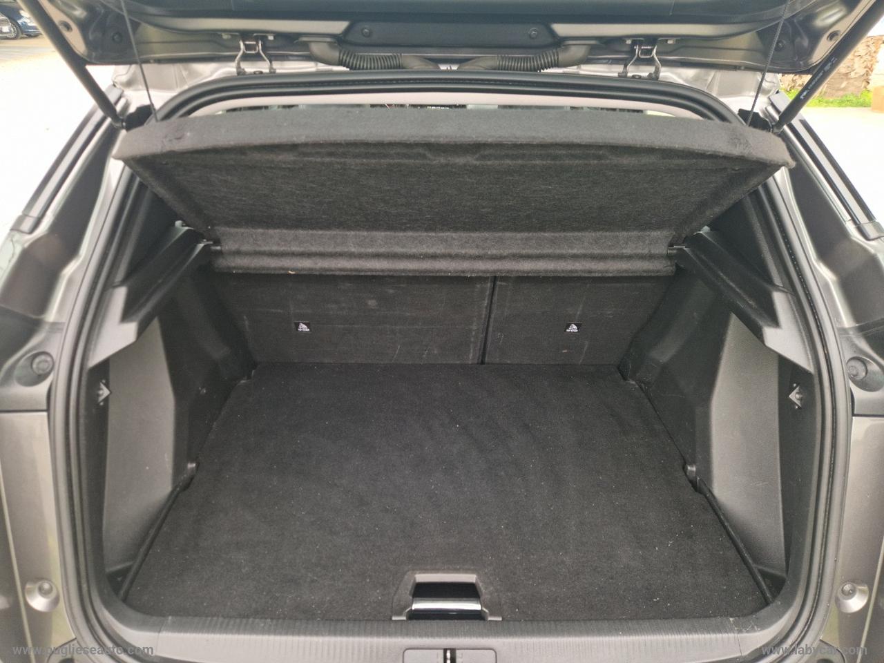 PEUGEOT 2008 BlueHDi 130 S&S EAT8 Allure