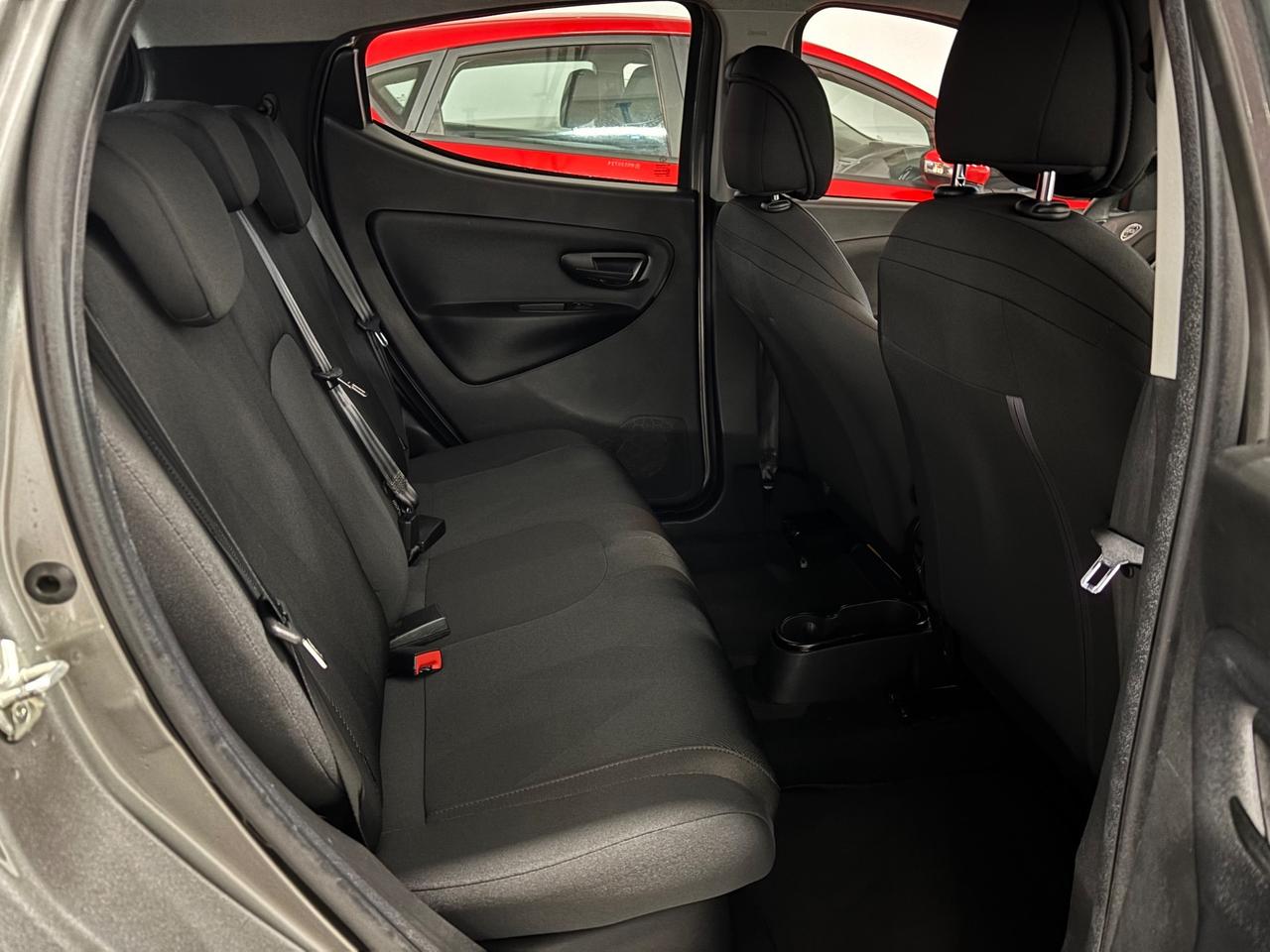 Lancia Ypsilon 1.0 | HYBRID GOLD | OK NEOPATENTATI