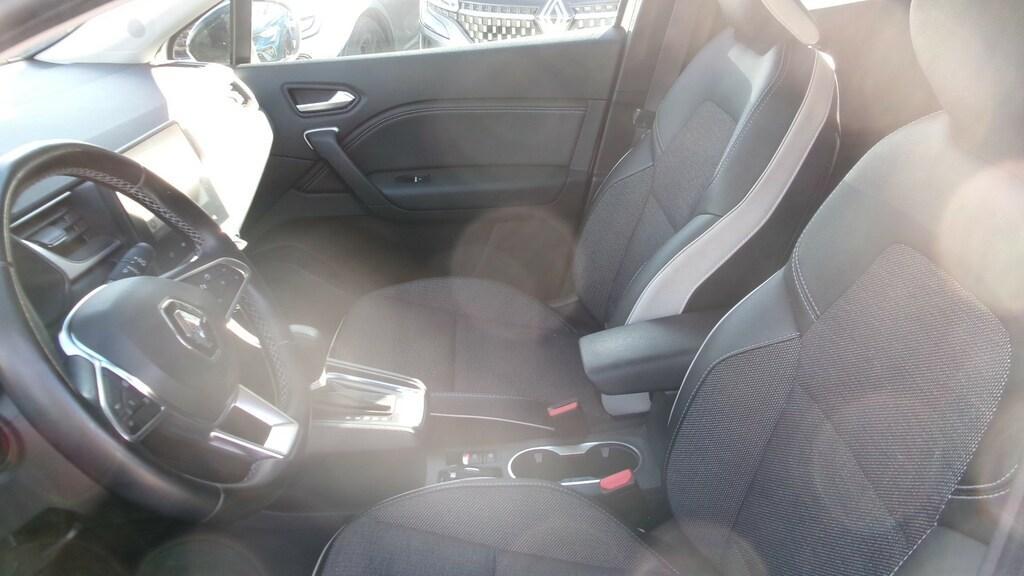 Renault Captur 1.6 Hybrid Techno E-Tech Auto