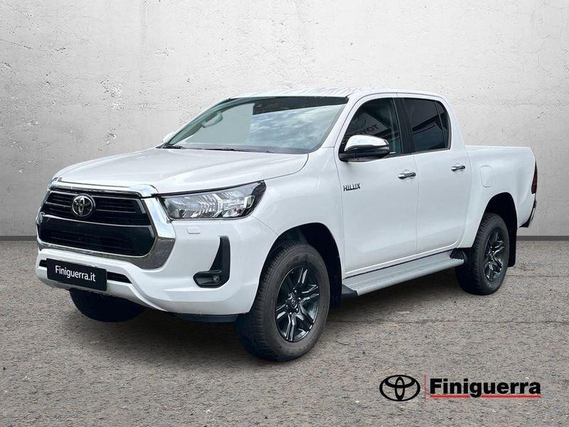 Toyota Hilux doppia cabina Lounge 2.4 cc automatico