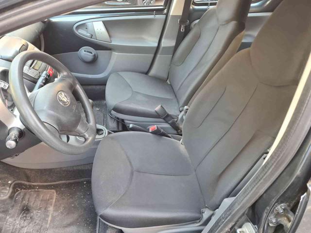 TOYOTA Aygo 1.0 12V VVT-i 5 porte Sol Connect