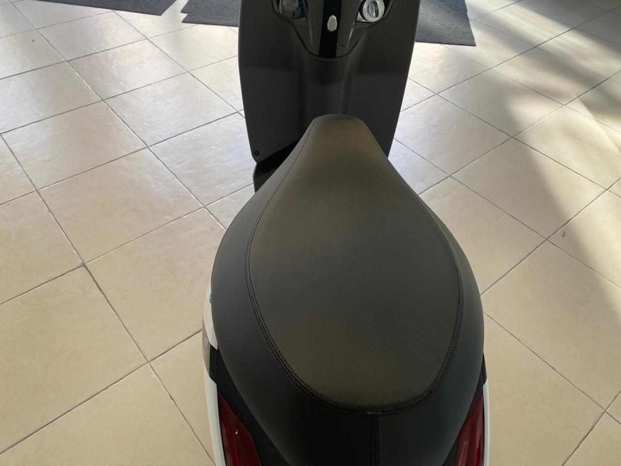 PIAGGIO ONE ACTIVE (2.7 KWH)