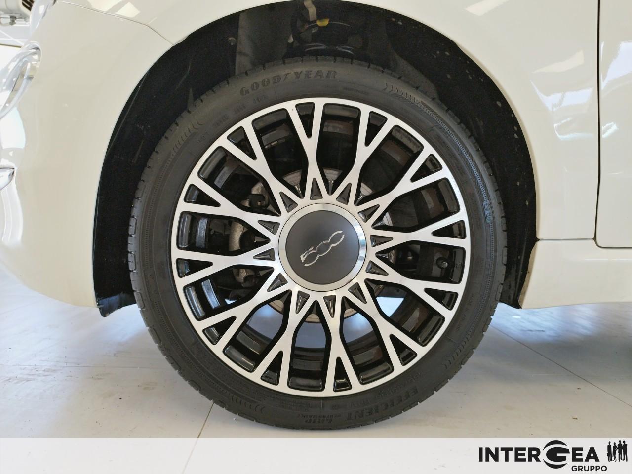 FIAT 500 1.0 hybrid Dolcevita 70cv - cerchio 16''