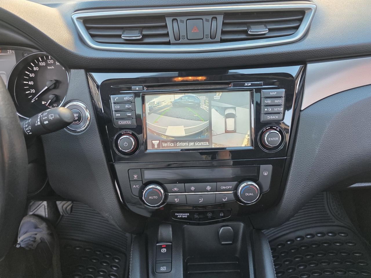 Nissan Qashqai 1.5 dCi N-Connecta PER NEOPATENTATO ZAMPOGNAUTO CT