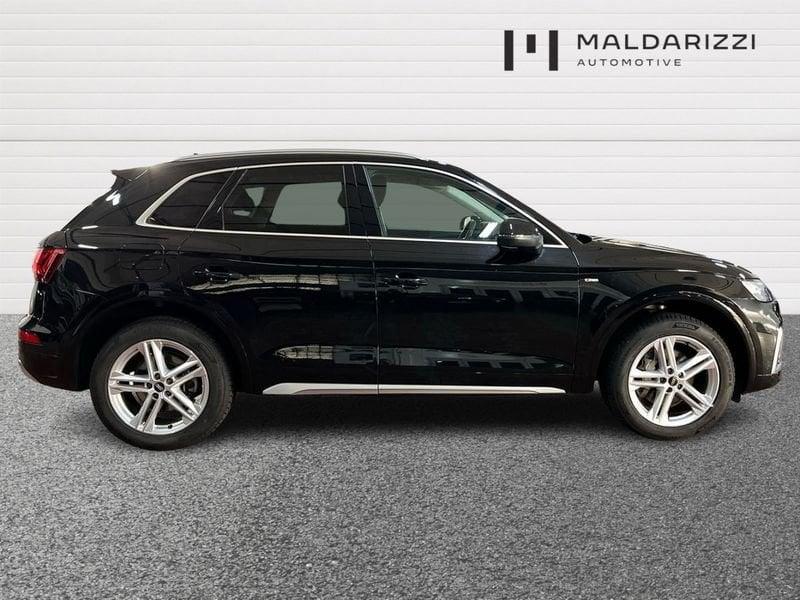 Audi Q5 II 2020 40 2.0 tdi mhev 12V S line quattro s-tronic