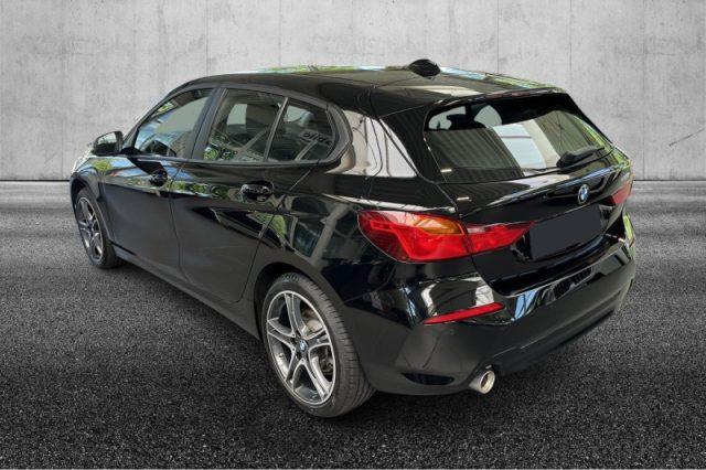 BMW 116 i 5p. Advantage