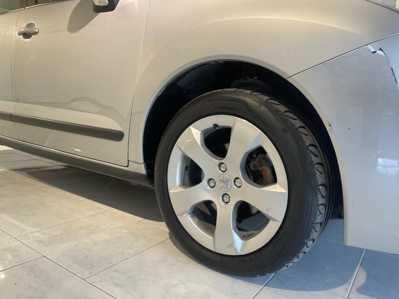 Peugeot 3008 1.6 HDi 112CV CAMBIO AUTOMATICO