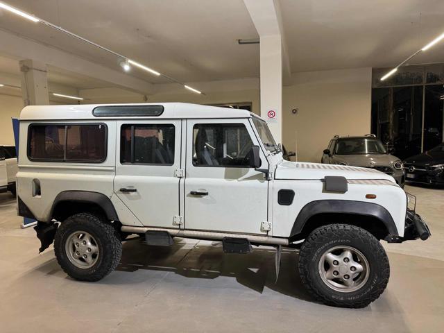 LAND ROVER Defender 110 2.5 Td5 cat S.W. SE