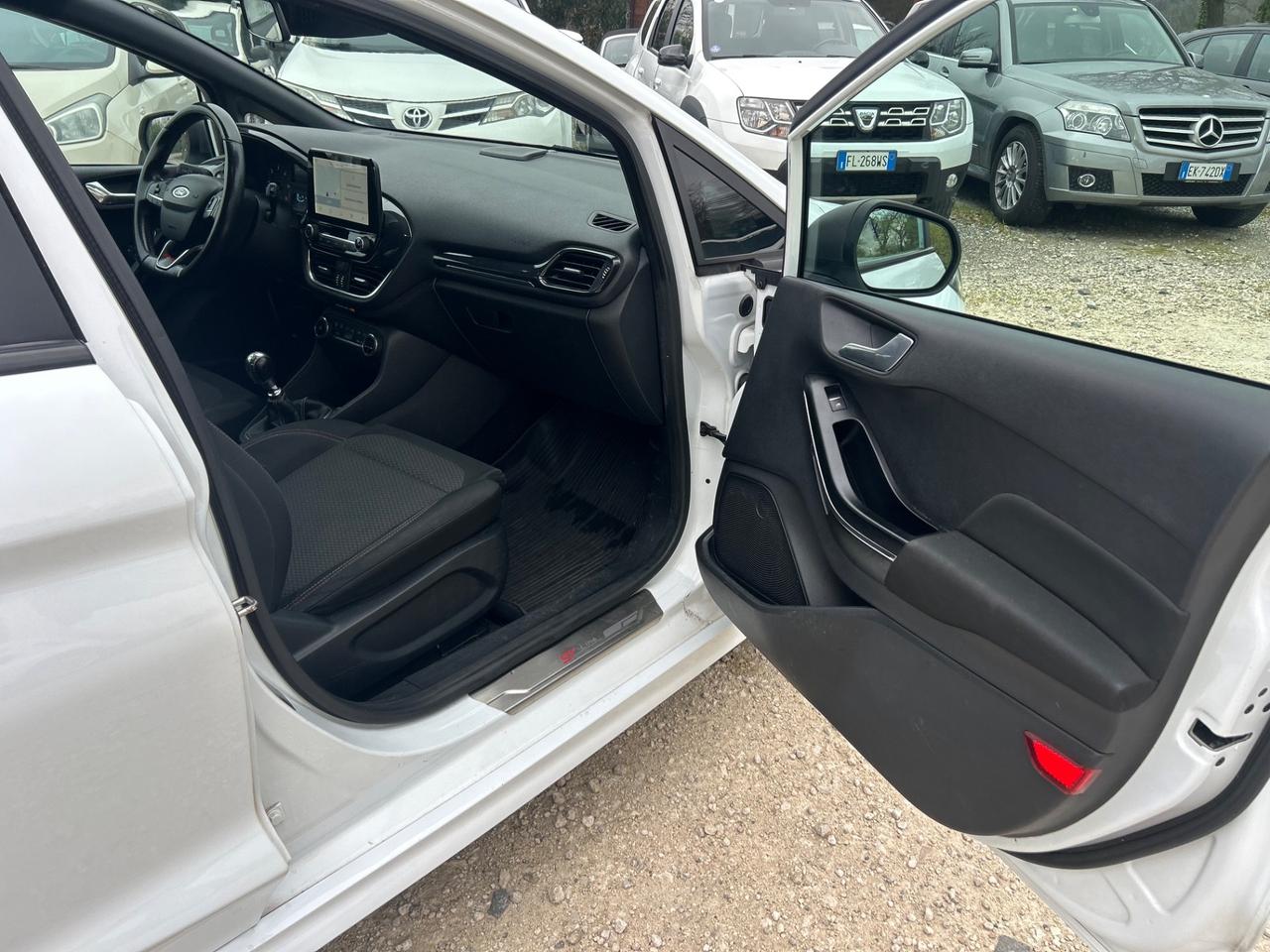 Ford Fiesta 1.5 TDCi 5 porte ST-Line neopatentati