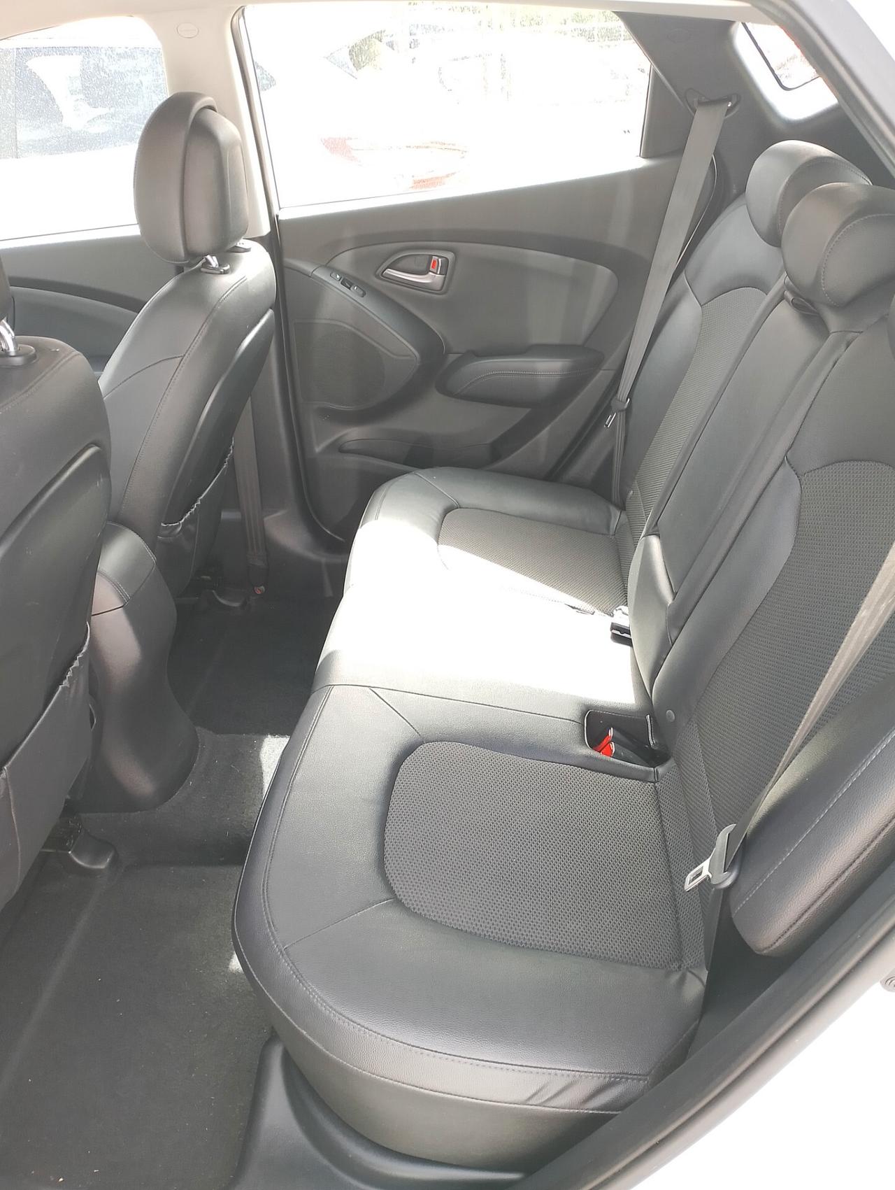 Hyundai iX35 1.7 CRDi 2WD Xpossible