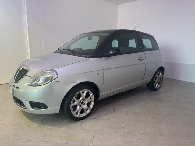 LANCIA Ypsilon 1.3 MJT 90 CV Blue&Me