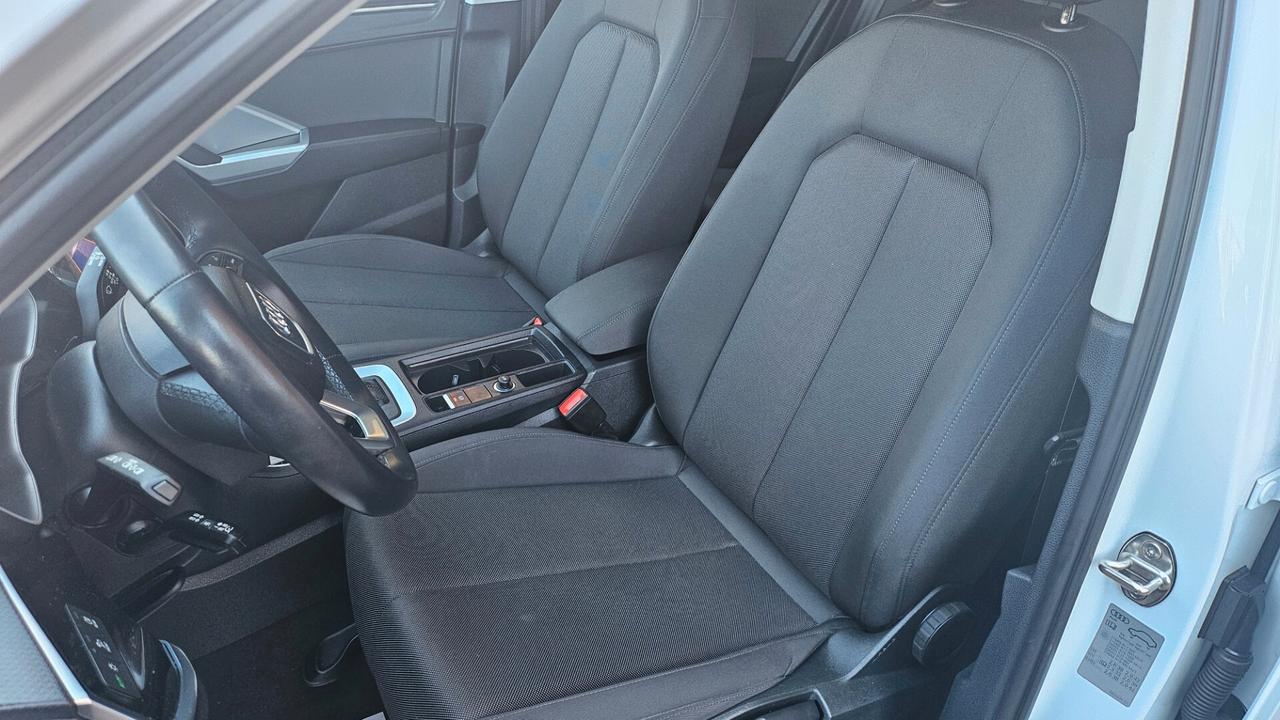 Audi Q3 SPB 45 TFSI e S tronic Business Plus