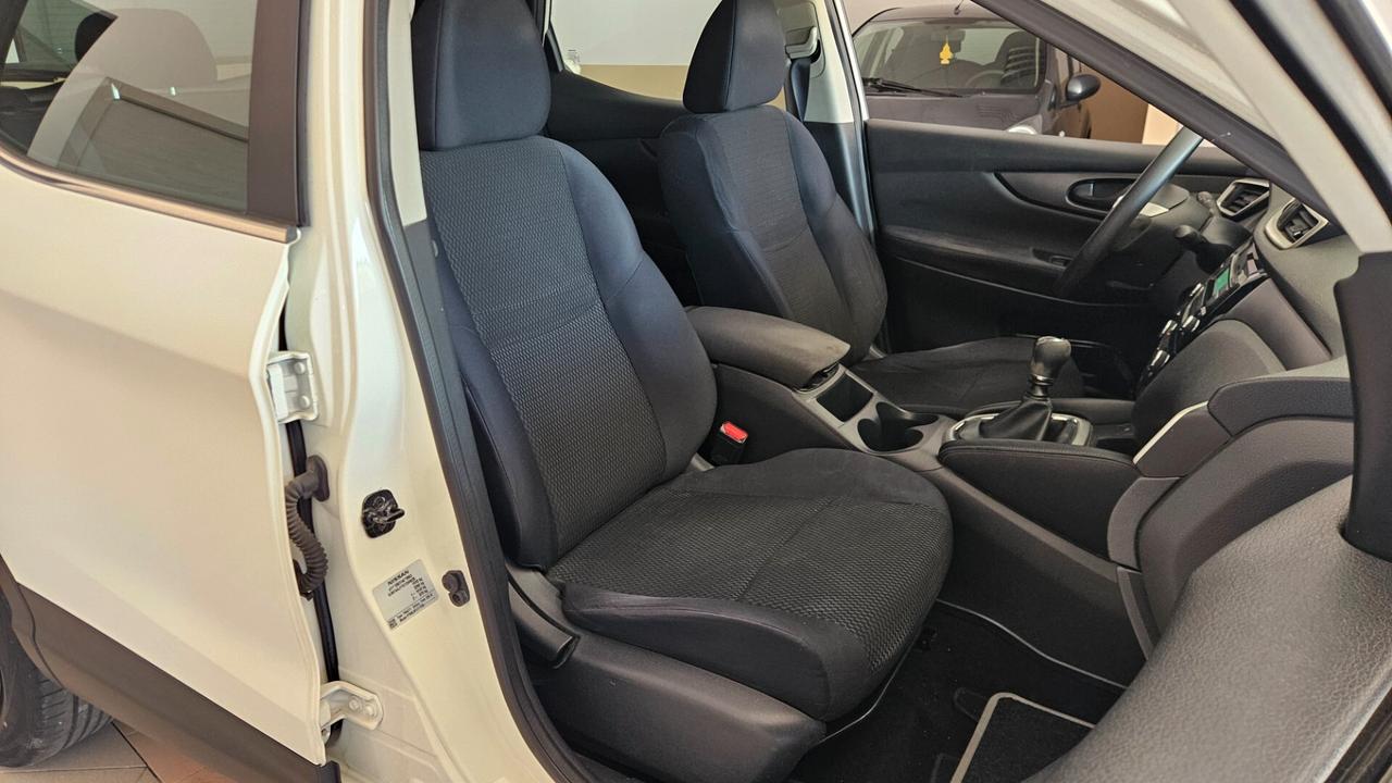 Nissan Qashqai 1.5 dCi Visia