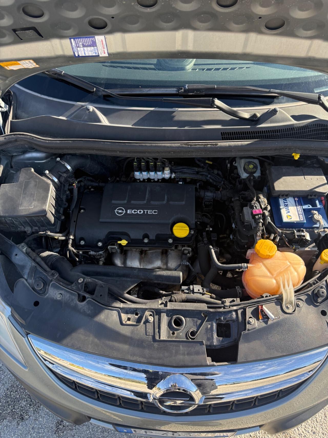 Opel Corsa 1.2 Benzina/Metano Neopatentati UNIPROPRI