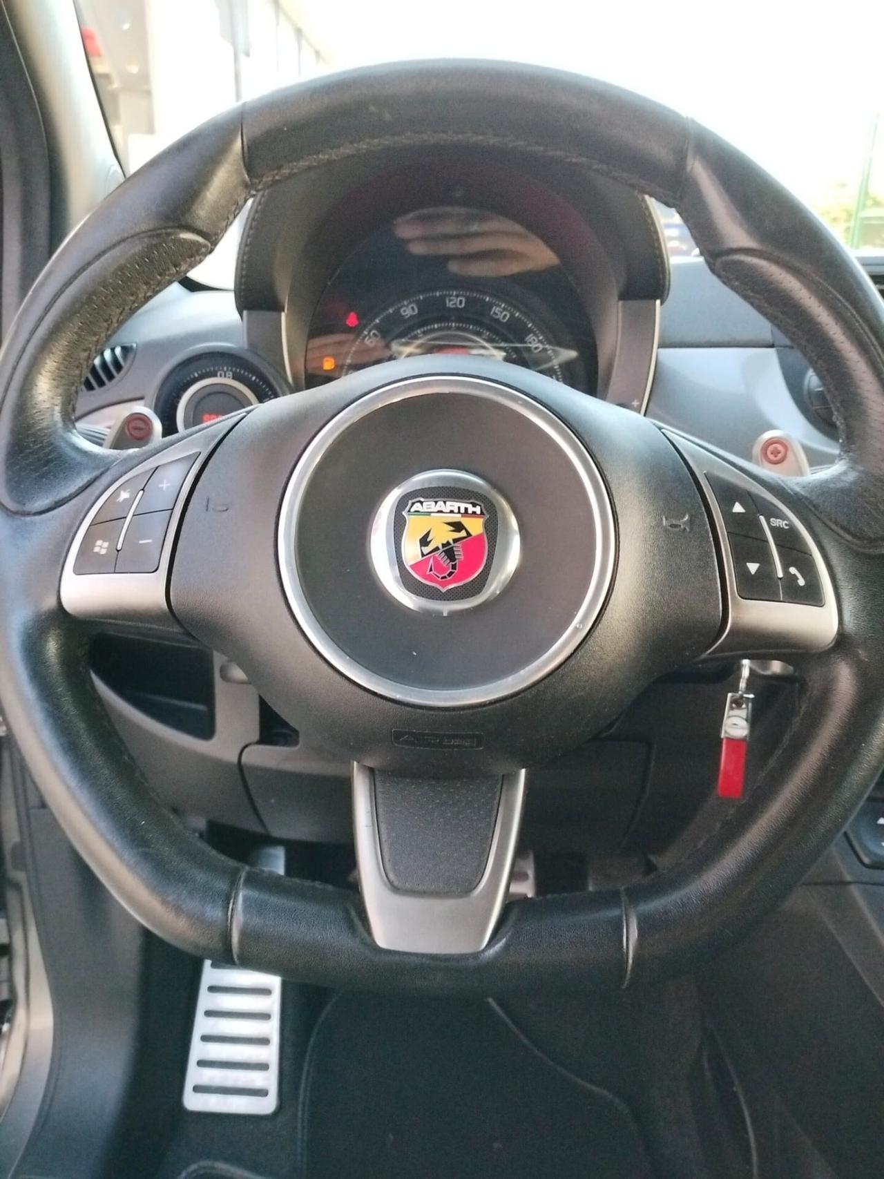 Abarth 500 C 1.4 Turbo T-Jet MTA