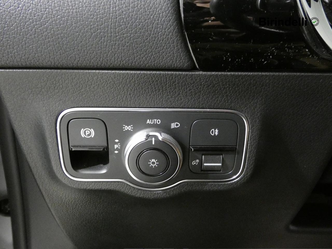Mercedes-Benz GLA (H247) - GLA 200 d Automatic Premium