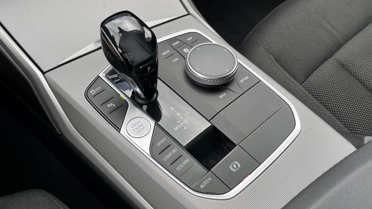 Bmw 320d Xdrive Touring Advantage LED