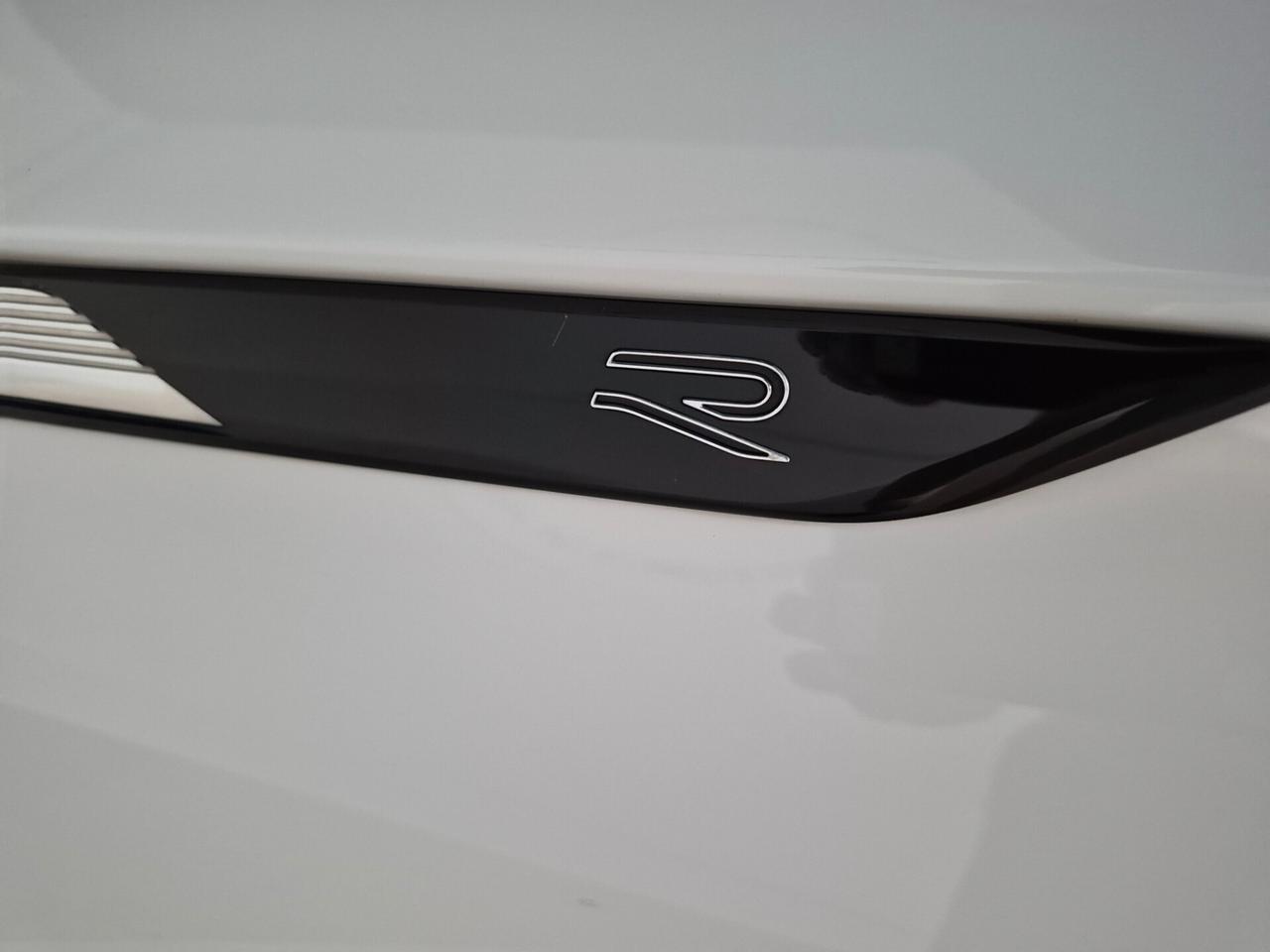 Volkswagen Tiguan 1.5 TSI R-LINE 150CV DSG LED NAVI C.19" APPLE CAR PLAY/ANDROID AUTO AMBIENT LIGHT KEYLESS ACC WIRELESS COCKPIT PRO