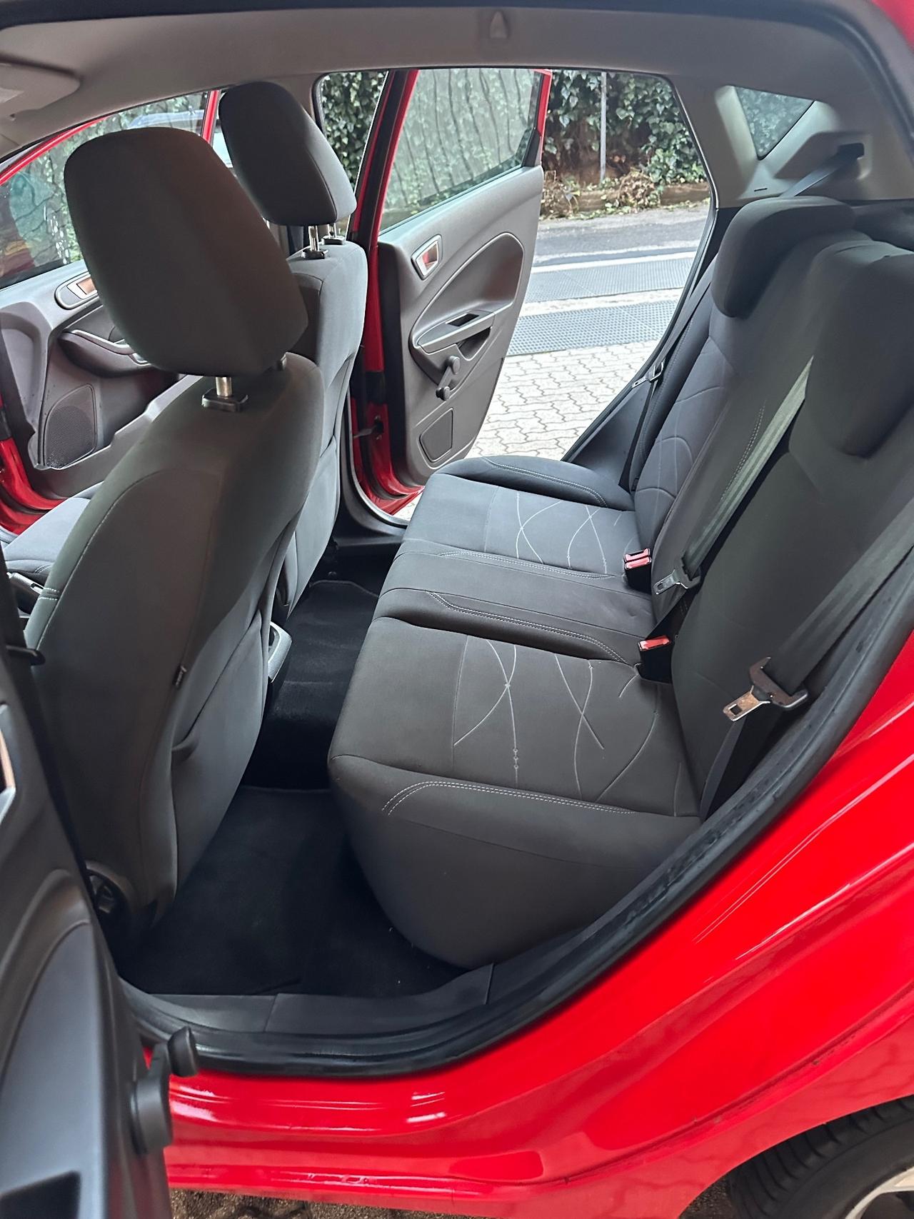 Ford Fiesta 1.4 5 porte Bz.- GPL Business