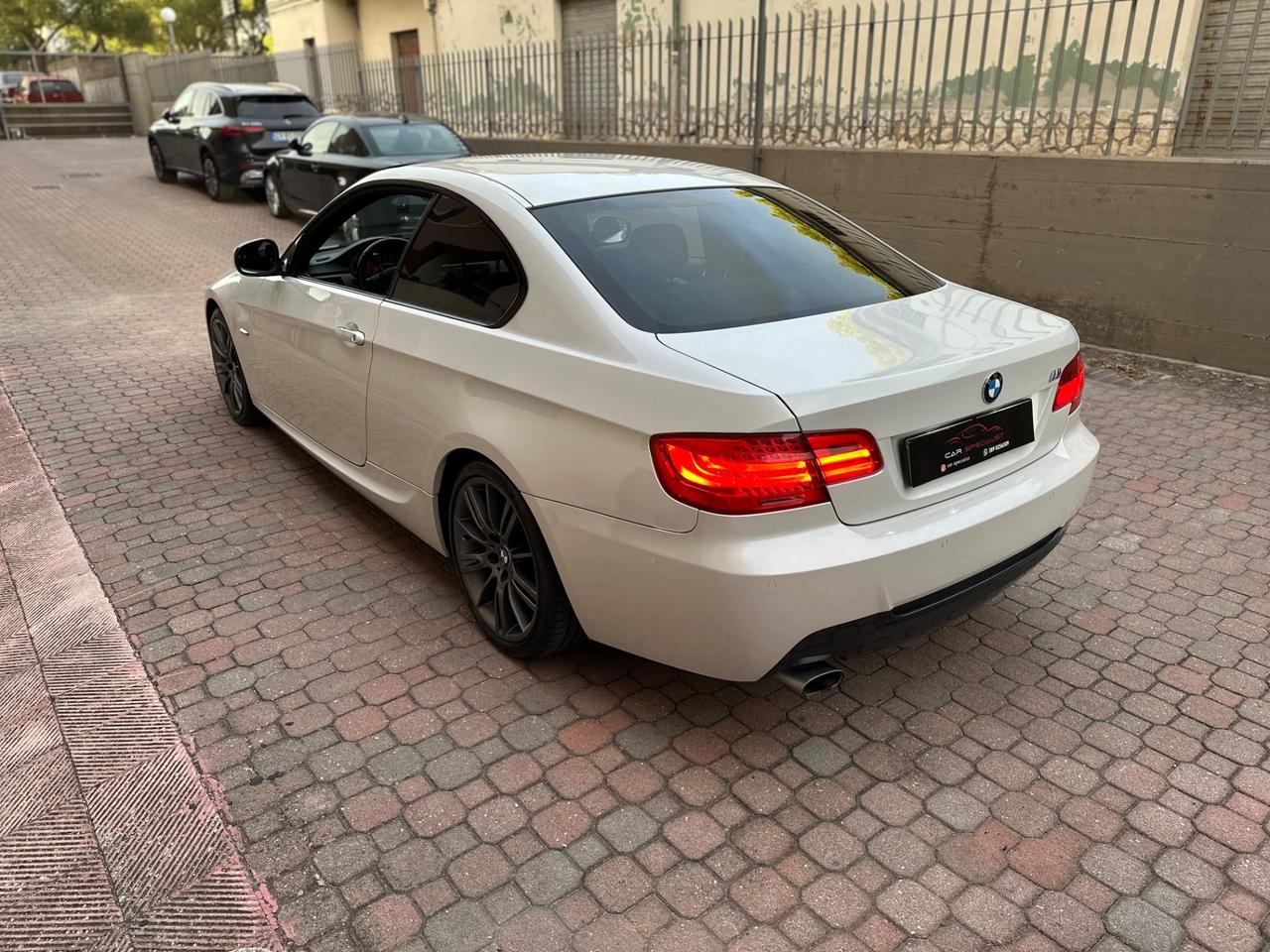 Bmw 320 Lci coupe’ Msport MANUALE