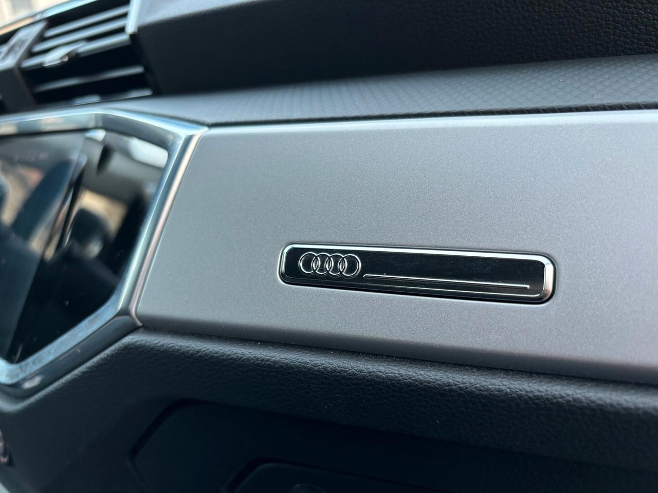 Audi Q3 35 TDI S tronic IDENTITY BLACK - FULL-LED MY 22