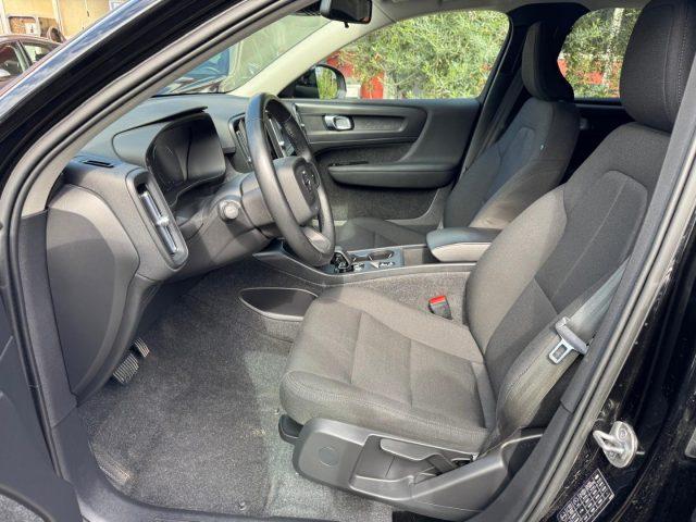 VOLVO XC40 T2 Geartronic Momentum Core