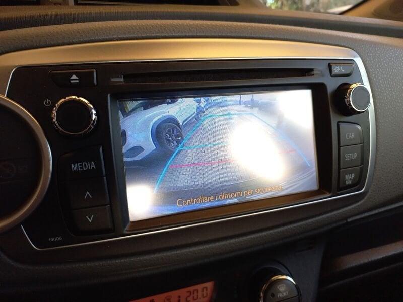 Toyota Yaris III 2011 3p 1.4 d-4d Lounge s/CL