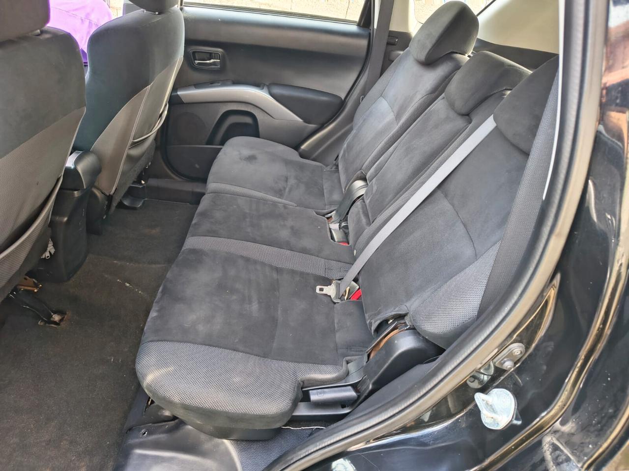 Mitsubishi Outlander 2.0 DI-D Invite DPF