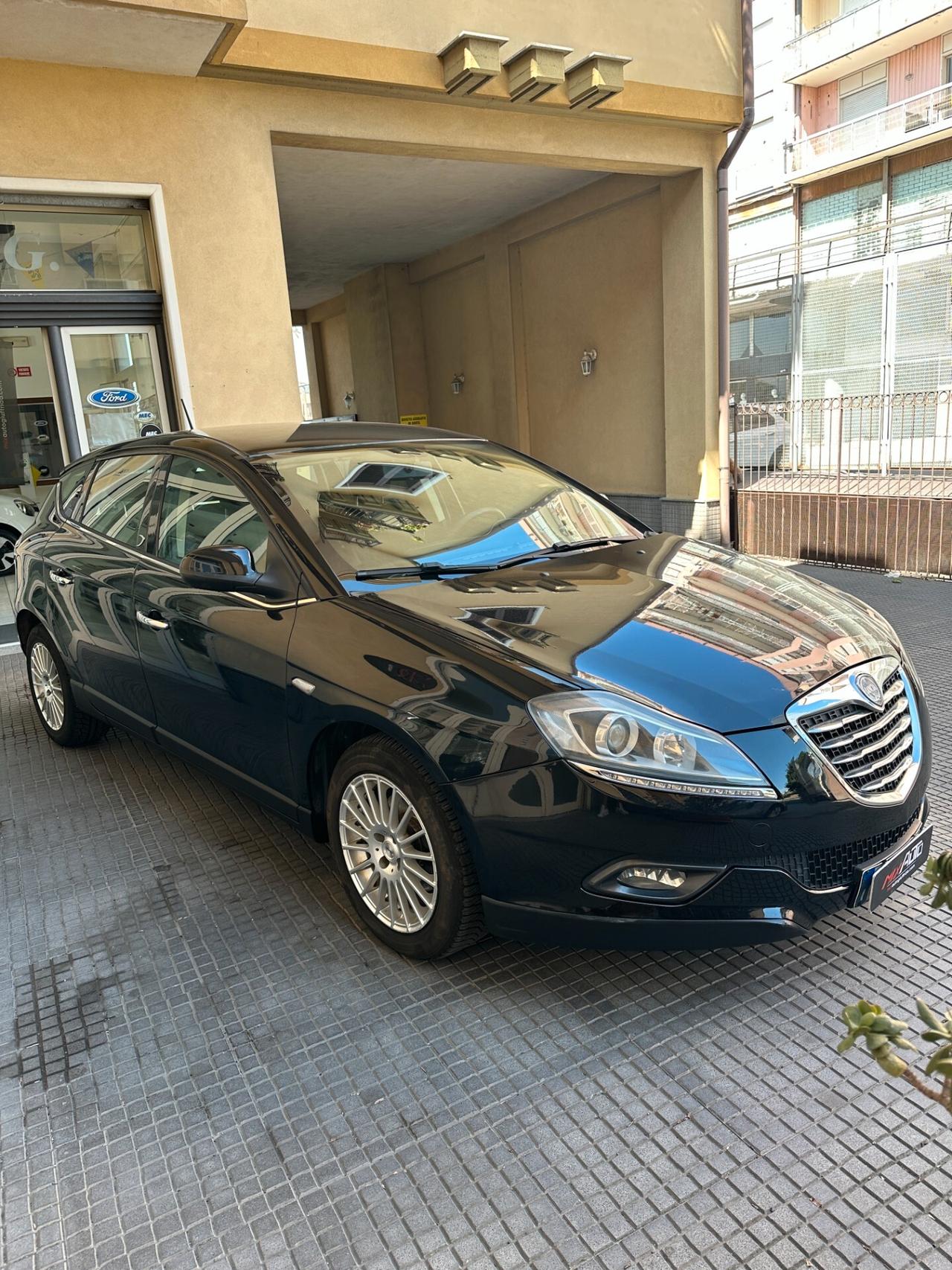 Lancia Delta 1.6 MJT DPF Oro