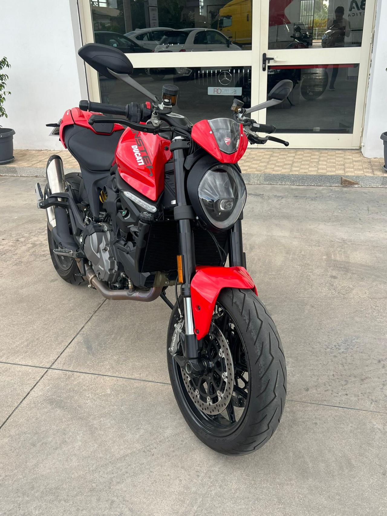Ducati Monster 937 Plus