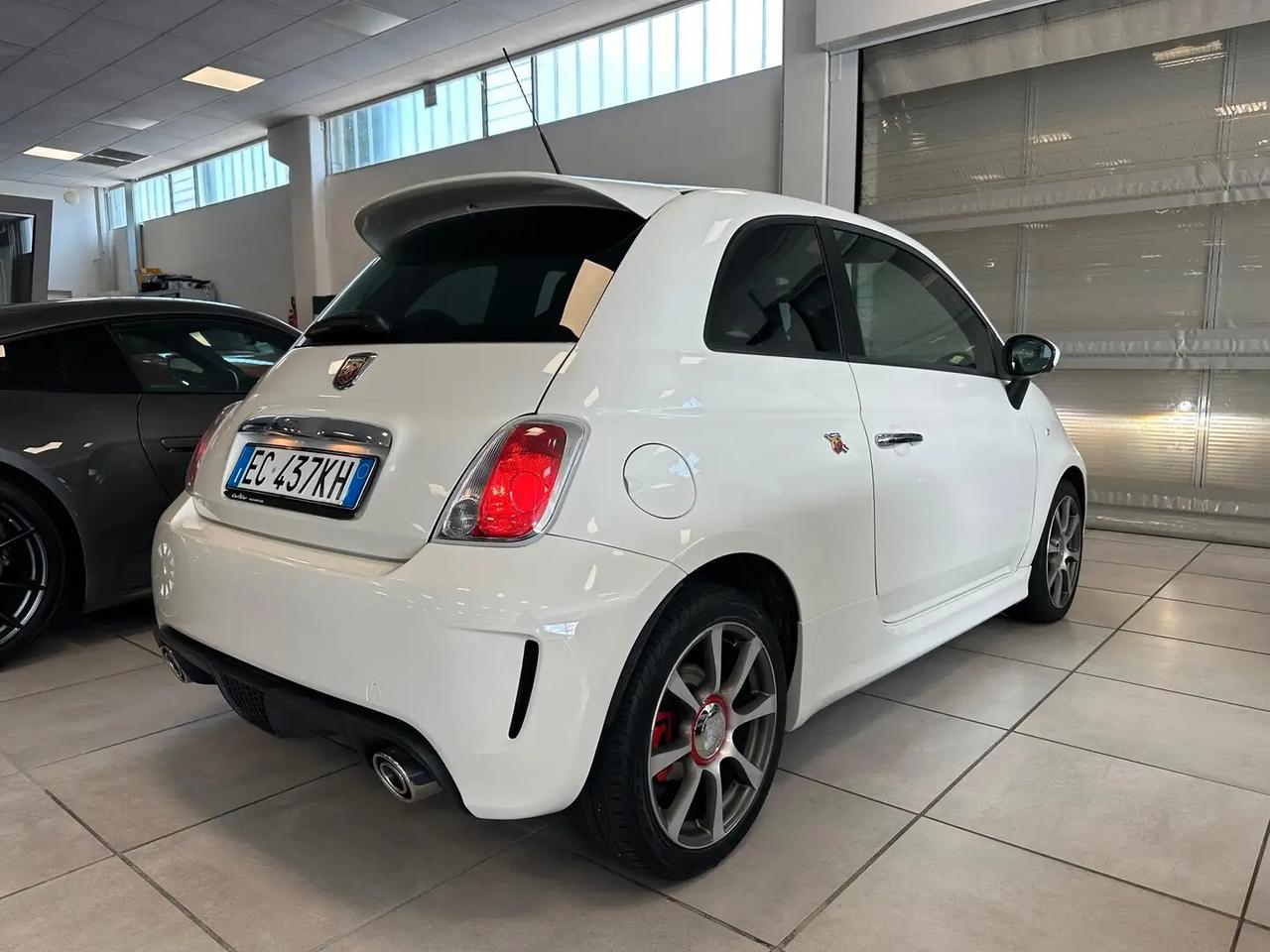 Abarth 500 1.4 Turbo 135CV • Cerchi 17’’ • Bi-Xeno • Navi