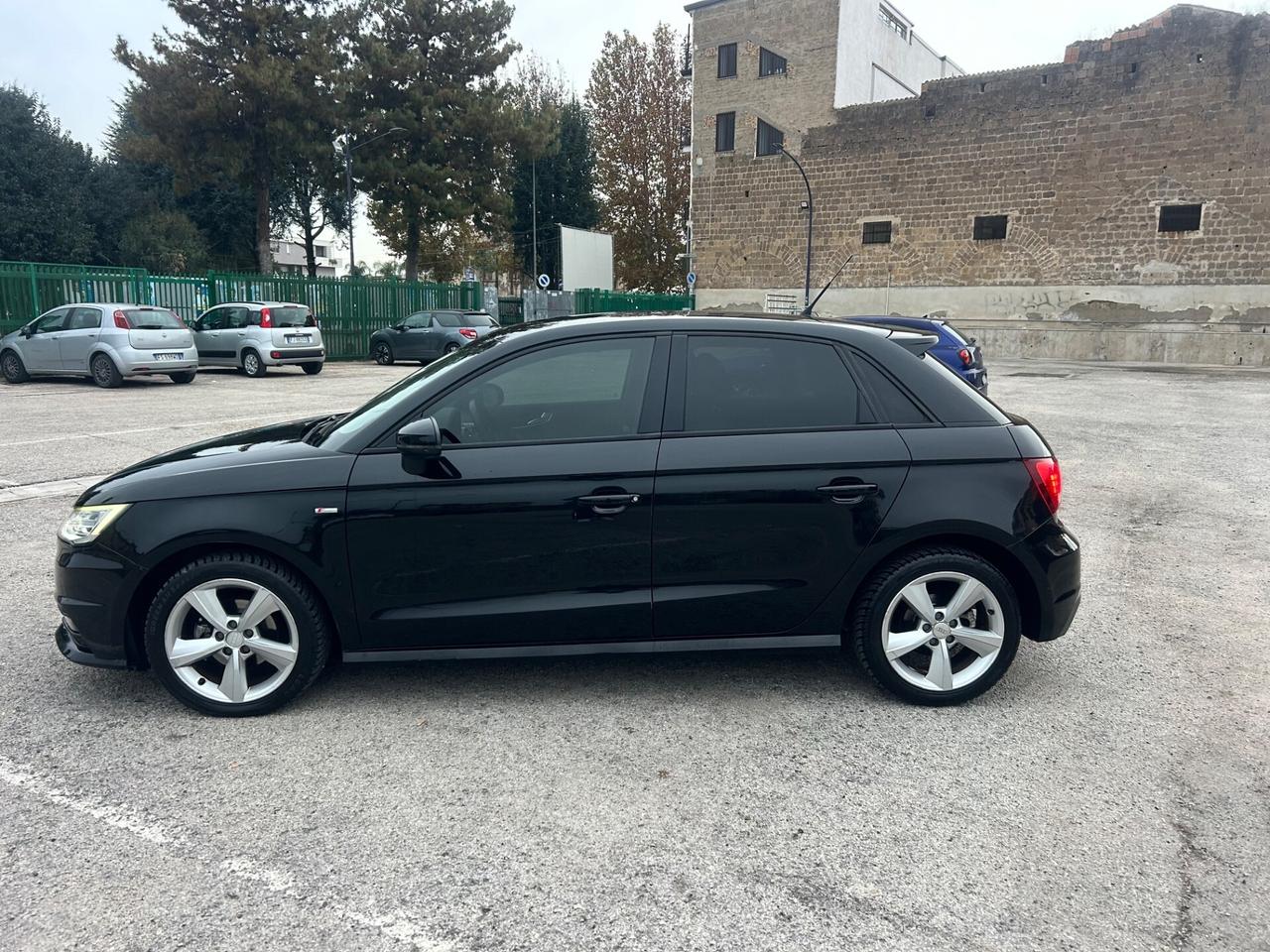 Audi A1 1.4 TDI ultra S tronic line