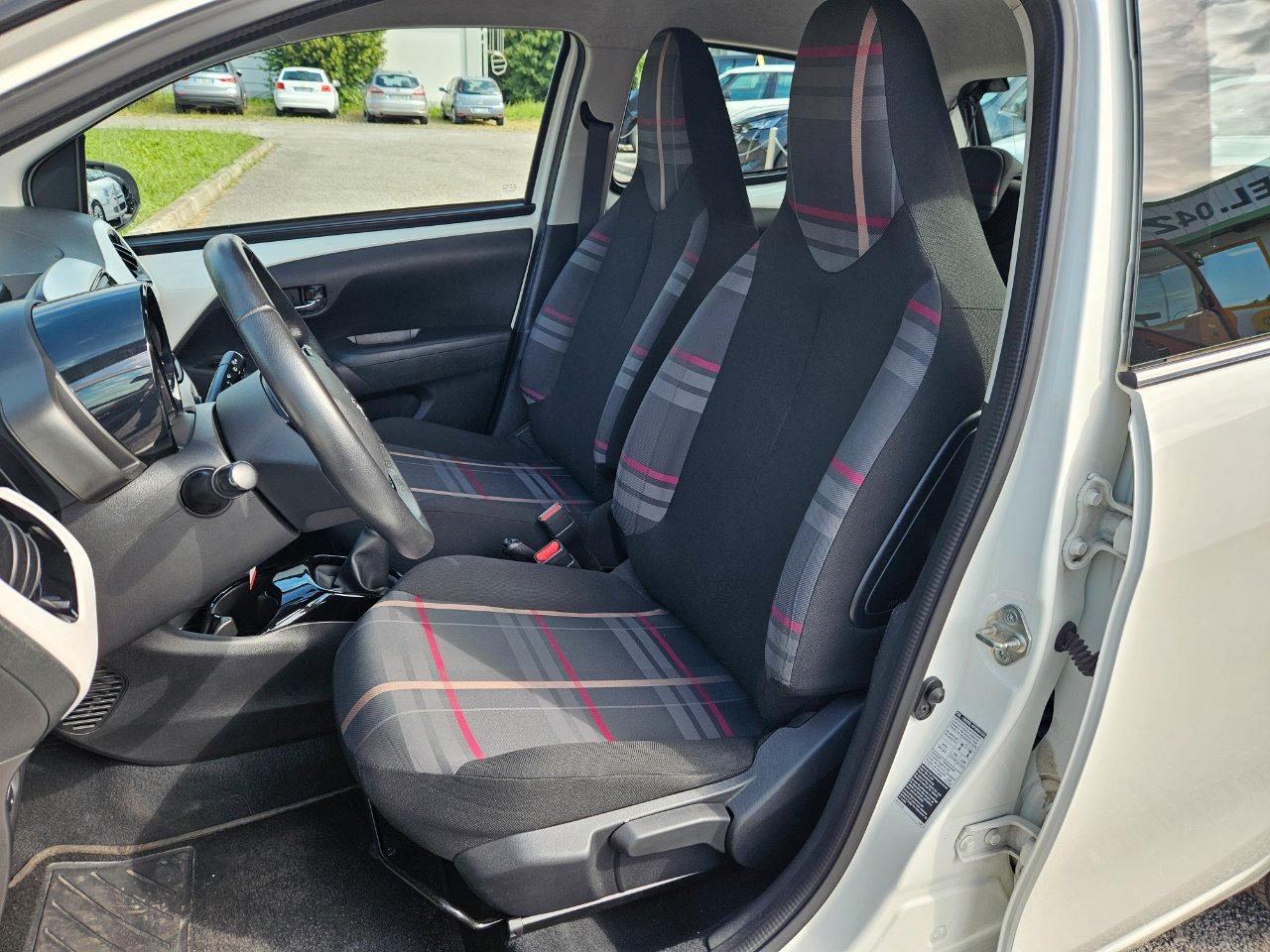 Peugeot 108 5 Porte 108 5p 1.0 vti Allure E6