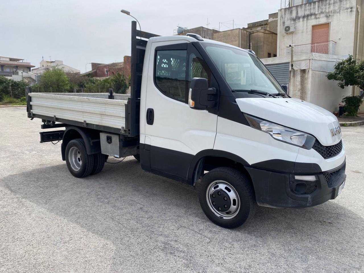 Iveco Daily 35C11 2.3 106CV RIBALTABILE